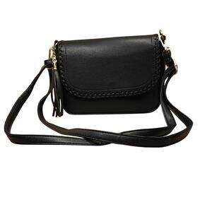 NWOT Elegant Faux Leather Fringe Casual Cute Black Crossbody Bag Purse